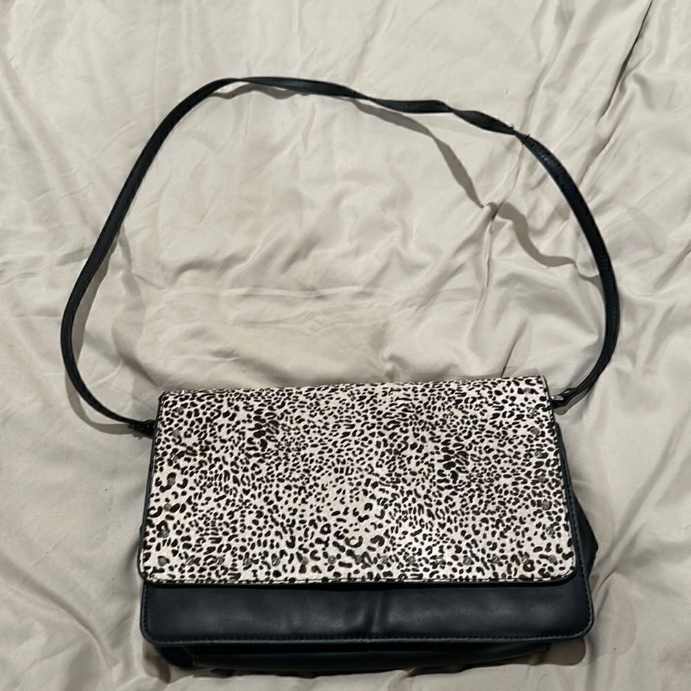 Crossbody bag women Zara. Leopard and black leather